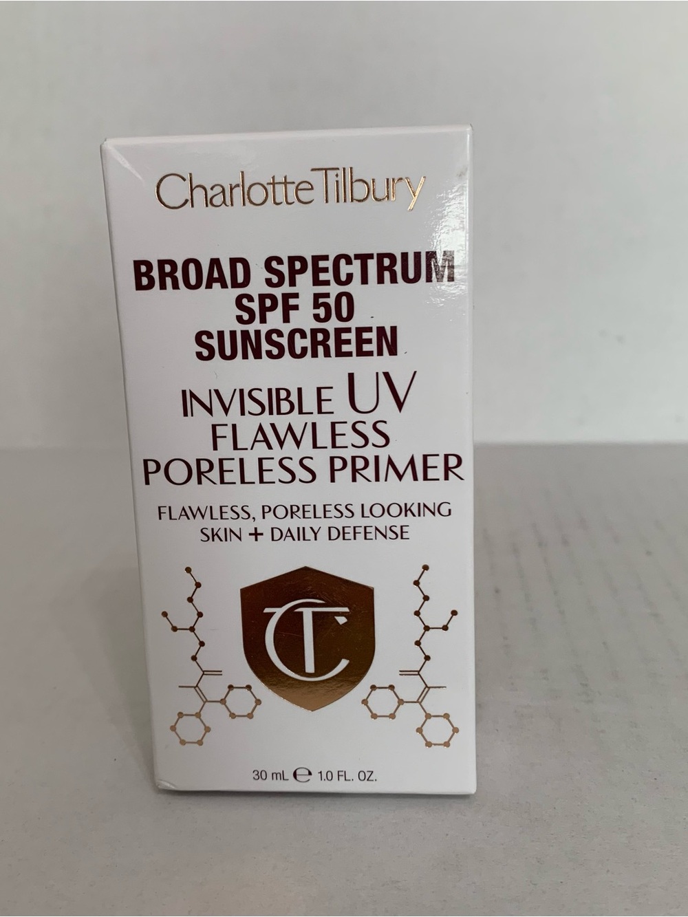 Charlotte Tilbury Invisible UV flawless Poreless primer broad-spectrum SPF 50